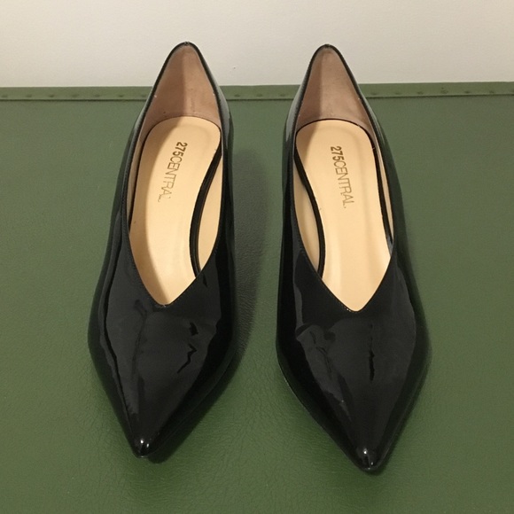 275 Central Patent Leather Kitten Heel - Picture 2 of 6